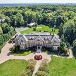 A Complete Resort 6 Miles from NYC (Photos)