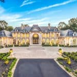 The House of Chandeliers in Virginia (Photos)