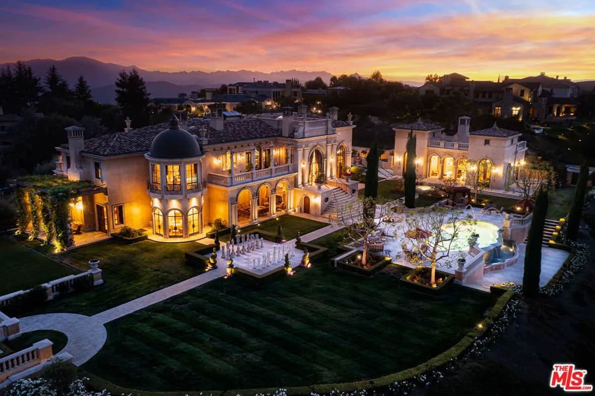 French Chateau in Calabasas, California (Photos)