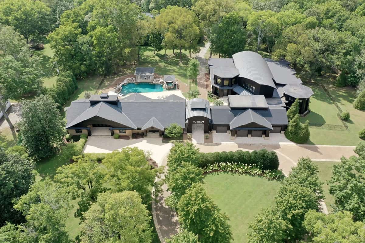 14,000+ Square Foot Rustic Modern Mansion in Nashville (Photos)