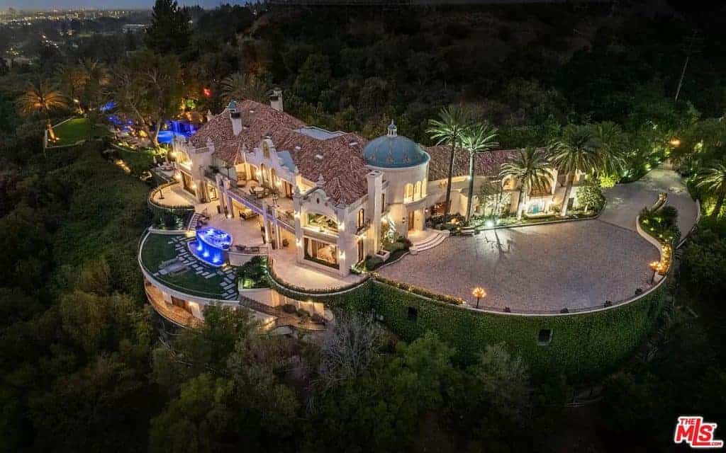 21000 Sq Ft Cielo Estate in Beverly Hills, California (Photos)