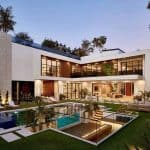 Embrace a Resort-Style Lifestyle in this highly Private Entertainer’s Retreat in Los Angeles (Photos)