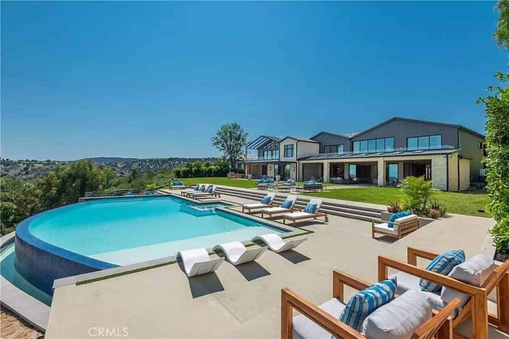 +16,700 Sq Ft Calabasas, California Estate for just under $36,000,000