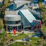 $57.5M Mansion on Pacific Coast Hwy in Malibu
