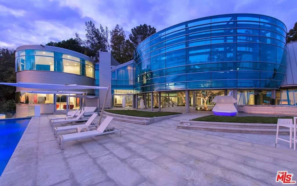 7,500 Sq Ft Mansion in Beverly Hills for under $35M