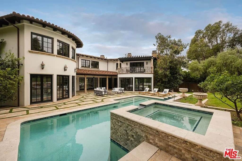 11,500+ Sq Ft Los Angeles Mansion for $10.5M
