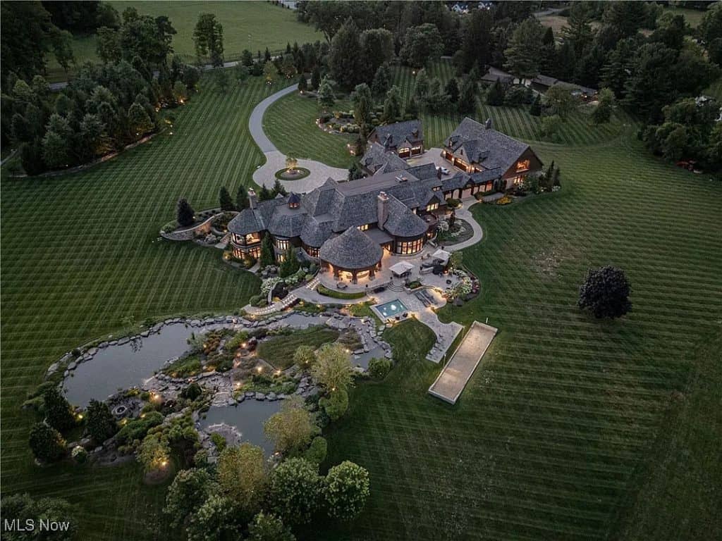 The Most Remarkable Property in the Midwest (Photos)