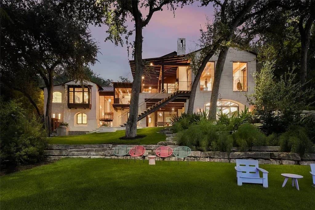 Discover the Ultimate Texan Lakeside Living Experience Right in Austin (Photos)