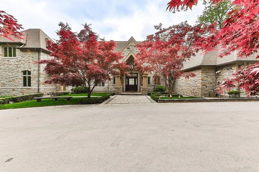 Stunning Mansion on 1.6+ Acres While Boasting 264 Feet of Exclusive Riverfront (Photos)