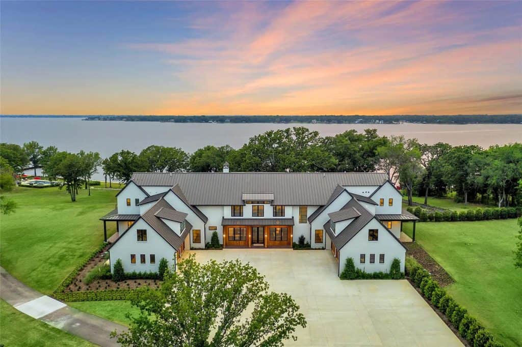 Texas Mansion Presents a Blend of Luxury and Stunning Scenery (Photos)