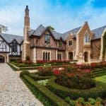 Houston Mansion That Evokes The Charm Of English Countryside Castles (Photos)