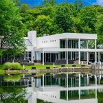 This Ohio Mansion Combines Modern Elegance with the Charm of Nature (Photos)