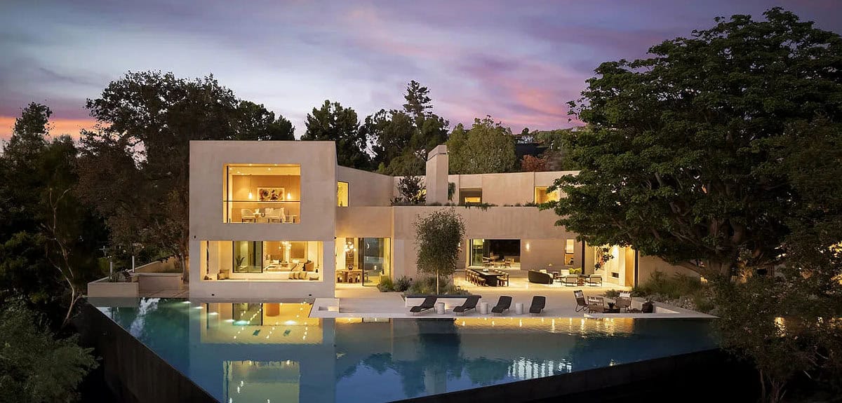 Breathtaking Views of the Ocean, Santa Monica, and Beautiful Mountain Landscapes (Photos)