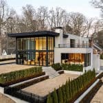 This Atlanta Mansion is Elegant and Cutting-Edge (Photos)