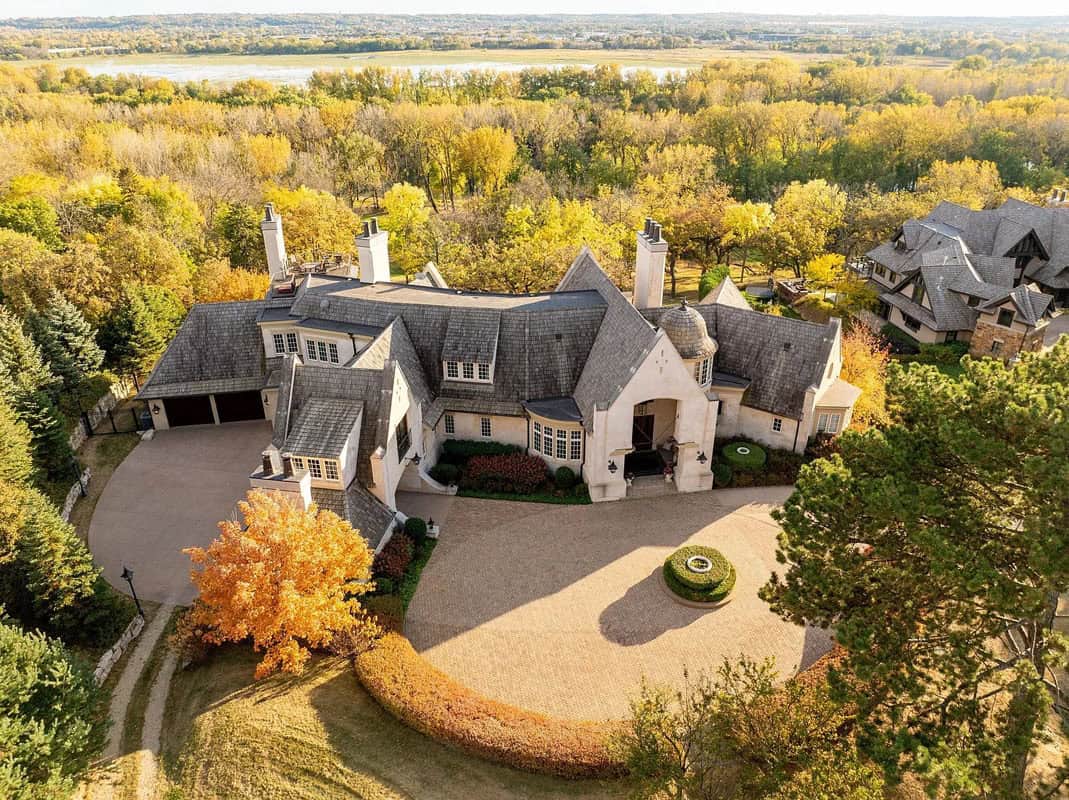 Charming Minnesota Mansion Inspired by European French Country Design (Photos)
