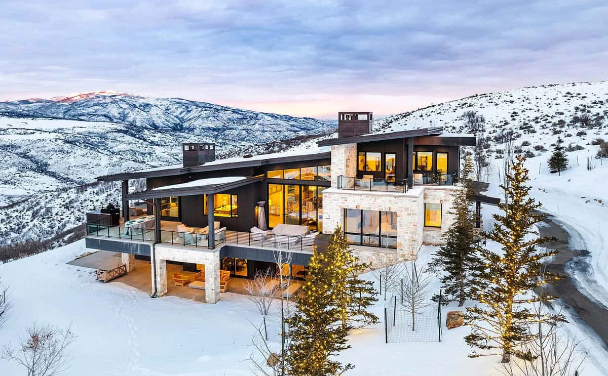 Exquisite Luxury Mansion in the Upscale Summit Neighborhood in Park City, Utah (Photos)
