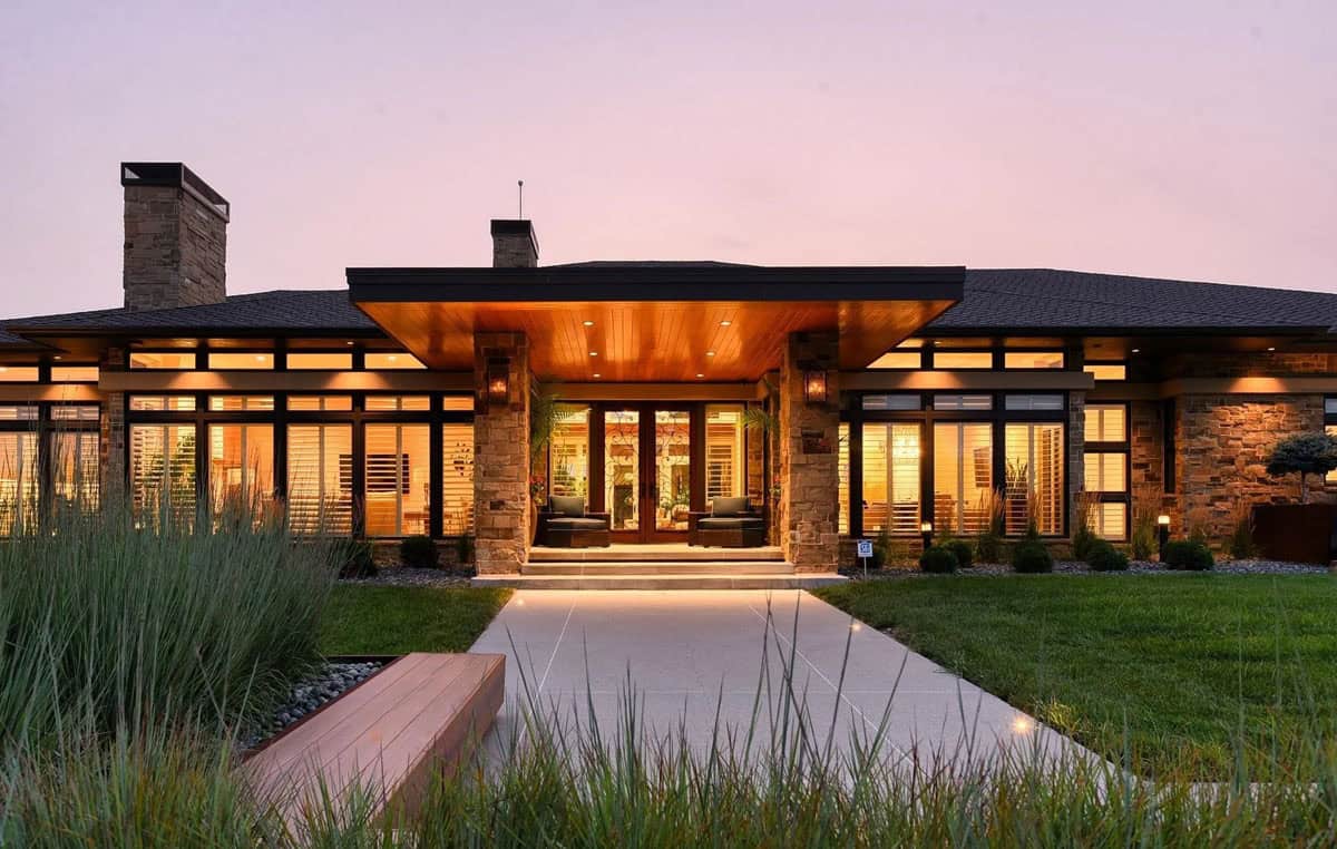 Extraordinary Omaha Estate with Resort-Style Outdoor Oasis (Photos)