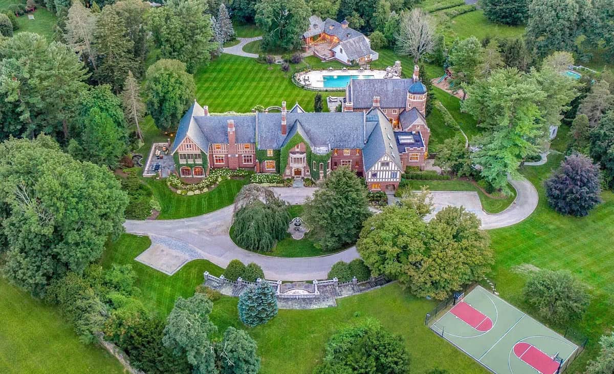 Connecticut Mansion Where Experts have said it would take over $25 Million to Recreate (Photos)