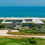 New York Mansion Located in One of the Most Sought-After Oceanfront Communities (Photos)