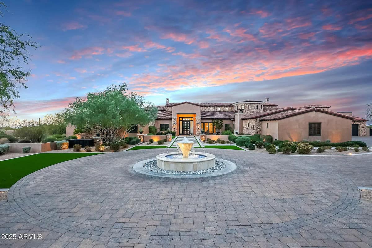 NBA Stars such as Kobe Bryant, Chris Paul, and Damian Lillard, visited this AZ Mansion (Photos)