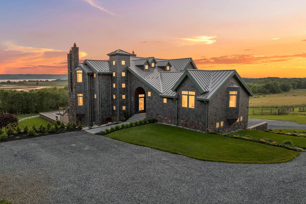 Fans of Modern Architecture will Appreciate the Design of this Rhode Island Mansion (Photos)