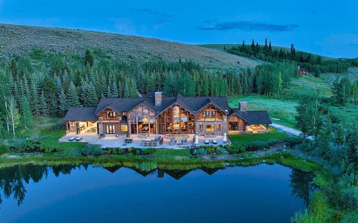 This Wyoming Mansion Presents a Unique Blend of Size, Privacy, and Accessibility (Photos)