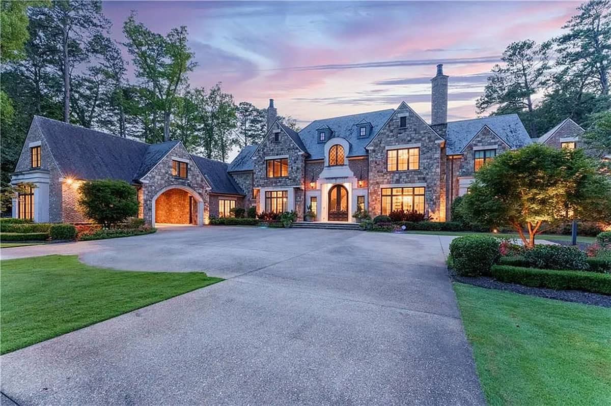 English Manor-Style Mansion, Situated on an Expansive 3.5-Acre Property in Georgia (Photos)