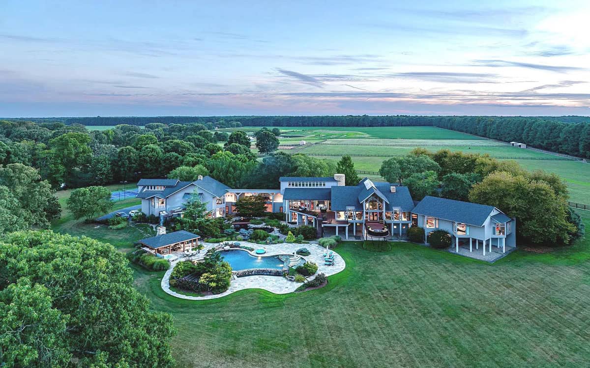 This Maryland Mansion Blends Luxury and Sophistication with Privacy and Peace (Photos)