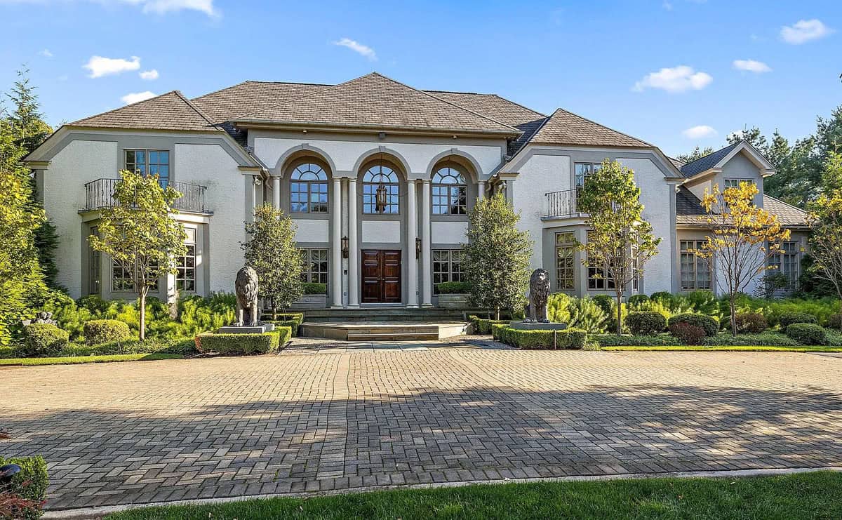 A Beautiful and Sophisticated Modern Residence Located in Wilmington, DE (Photos)