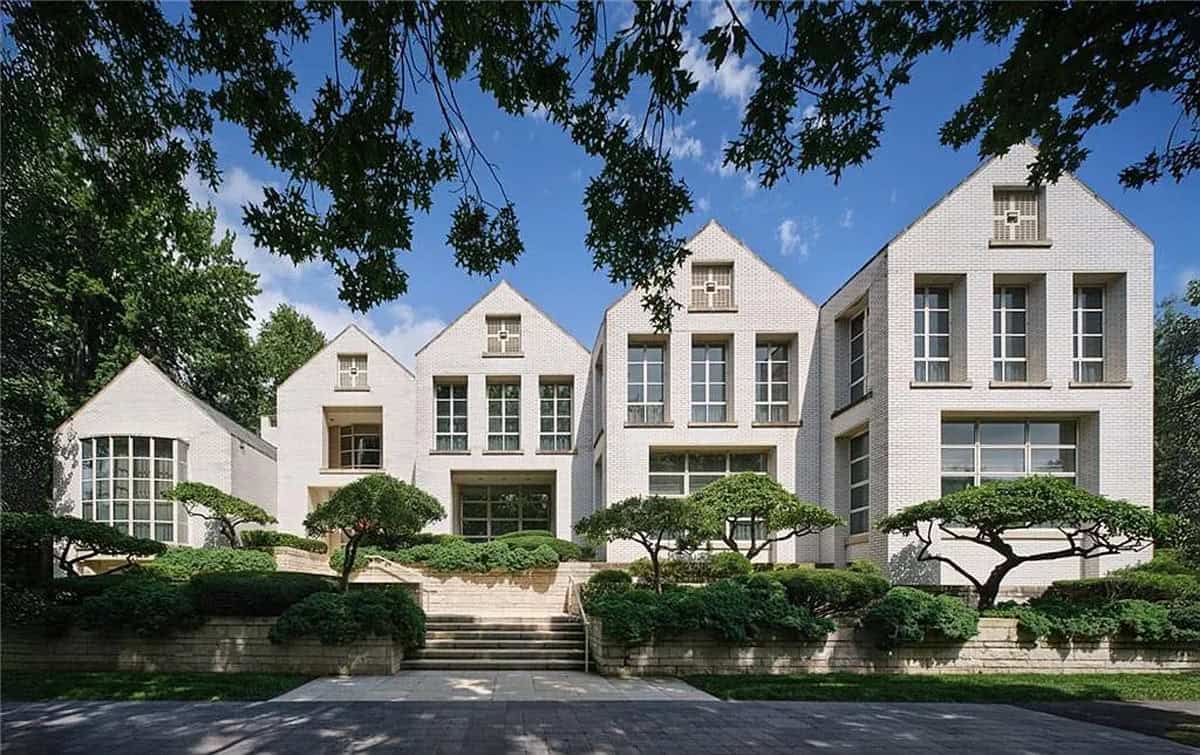 Kansas Mansion with over 10,000 Sq Ft for under $6M (Photos)