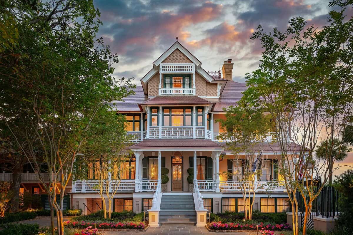 Charleston’s Historic Victorian Mansion for $28,000,000 (Photos)