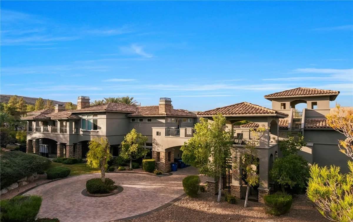 Welcome to a Lifestyle of Unmatched Luxury in this Exclusive Community in Las Vegas (Photos)