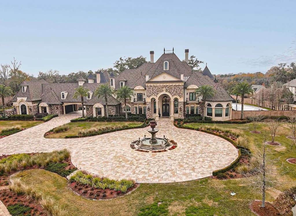 This is a Rare Chance to Acquire one of Baton Rouge’s Most Remarkable Mansions (Photos)