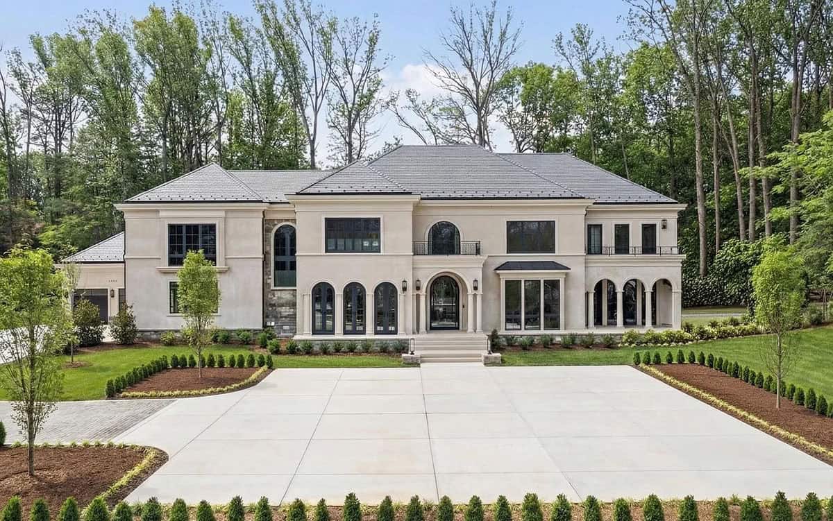 This Mansion in Maryland is a Blend of Timeless Elegance with Contemporary Luxury (Photos)